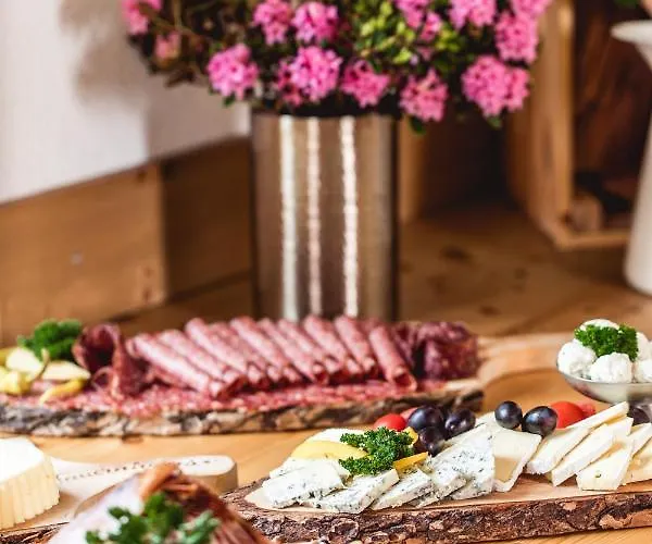 بيت ضيافة Matreier Tauernhaus 3*