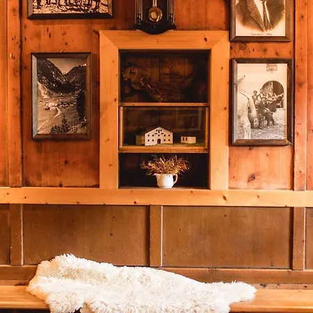 Konukevi Matreier Tauernhaus Matrei in Osttirol