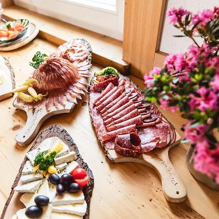 Matreier Tauernhaus Konukevi 3*